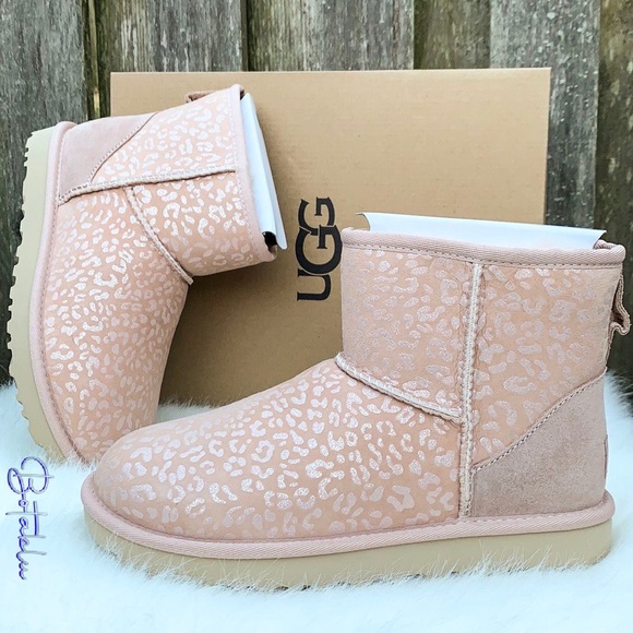 UGG Shoes - UGG NEW! Classic Mini Snow Leopard Quartz Pink Shearling Winter Boots, Size 7